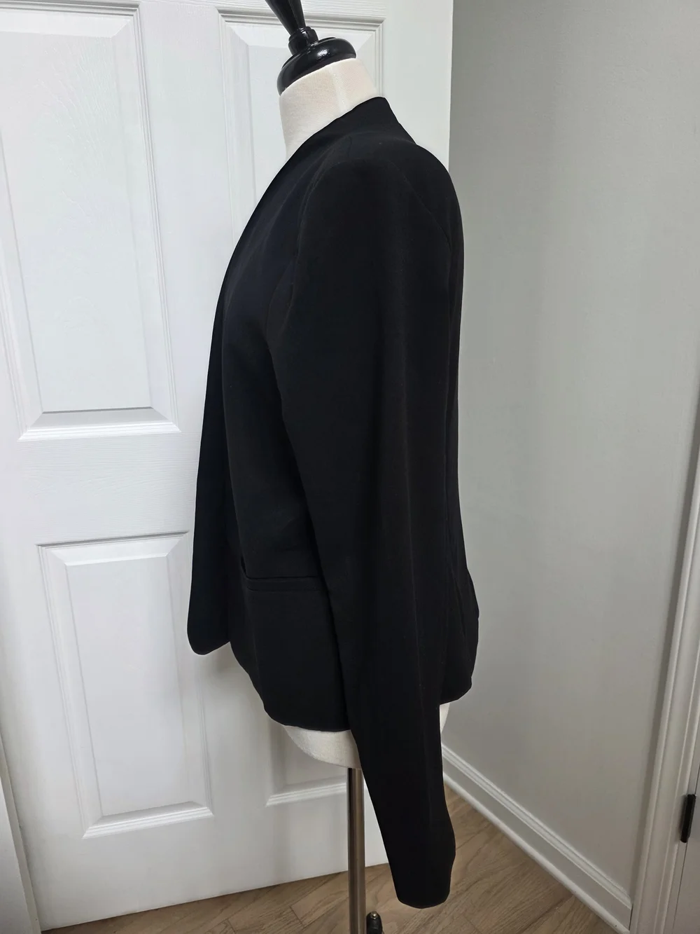 LOFT Black Open-Front Collarless Blazer - Picture 2 of 9